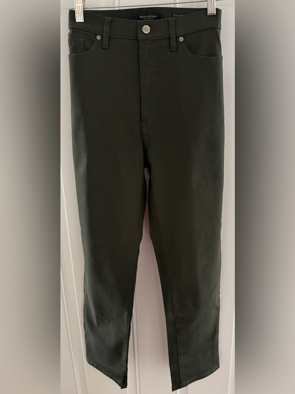 NWOT Banana Republic Dark Olive Green Premium Denim Jeans Pants